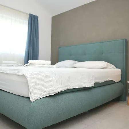 דירה J&i *